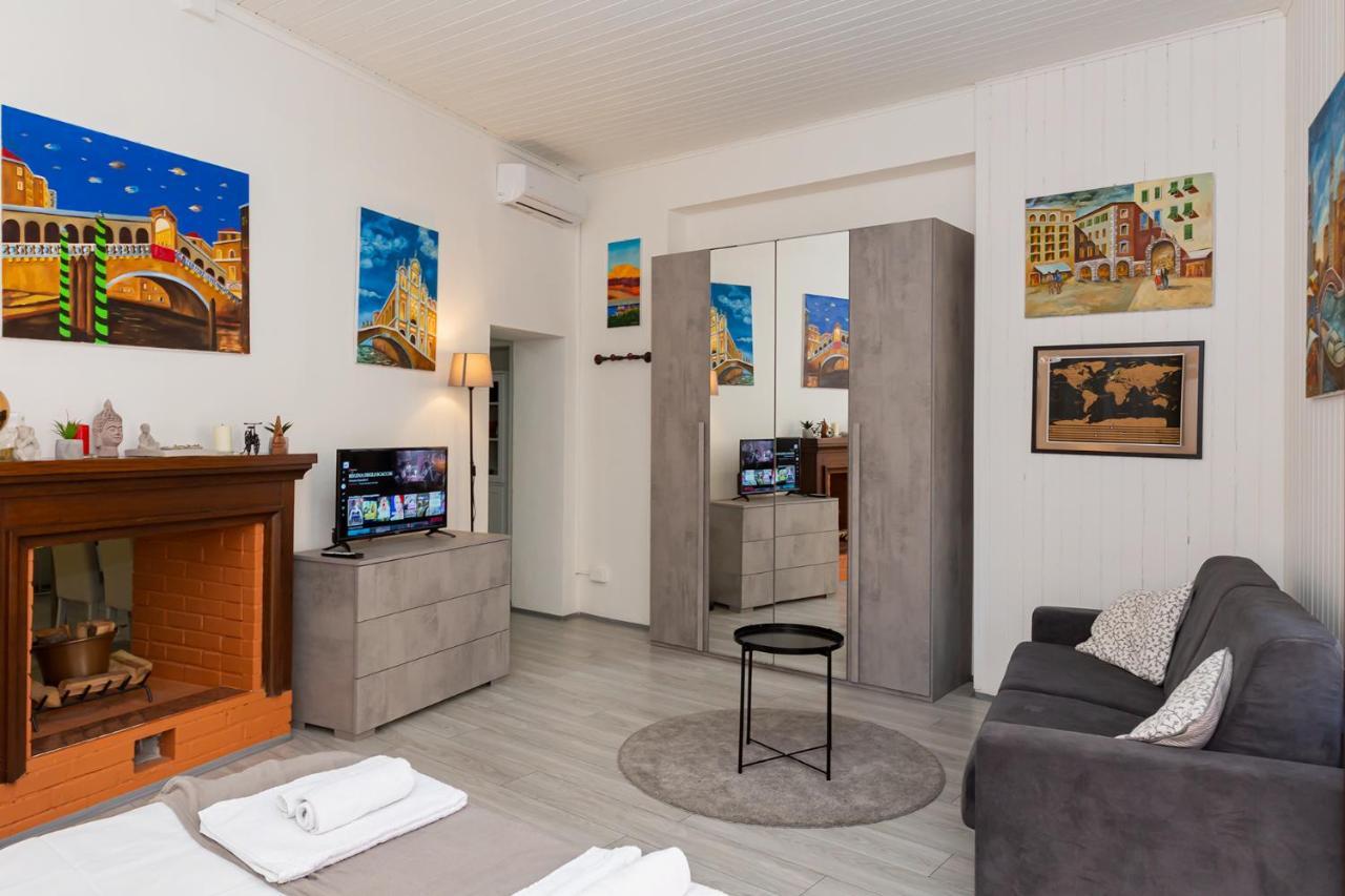 Art Design Apartment - City Center Milano Exterior foto