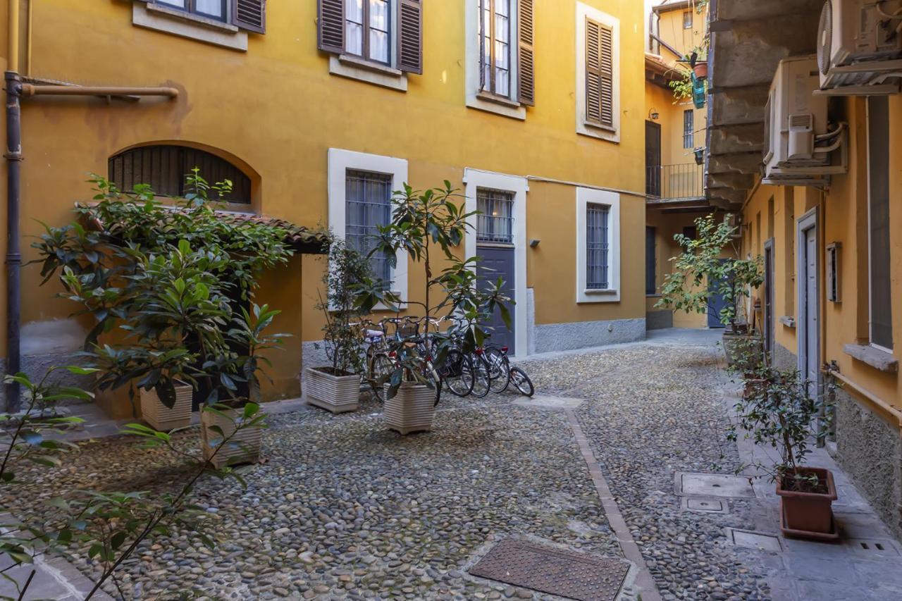 Art Design Apartment - City Center Milano Exterior foto